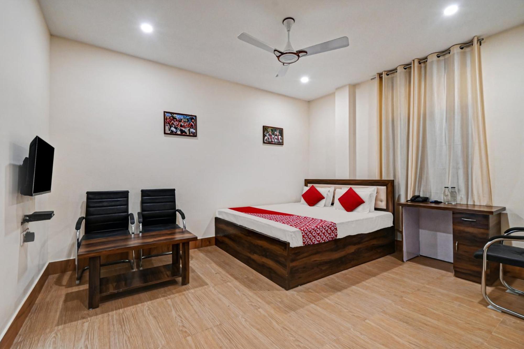 Super Hotel O Axom Inn Barpeta Экстерьер фото