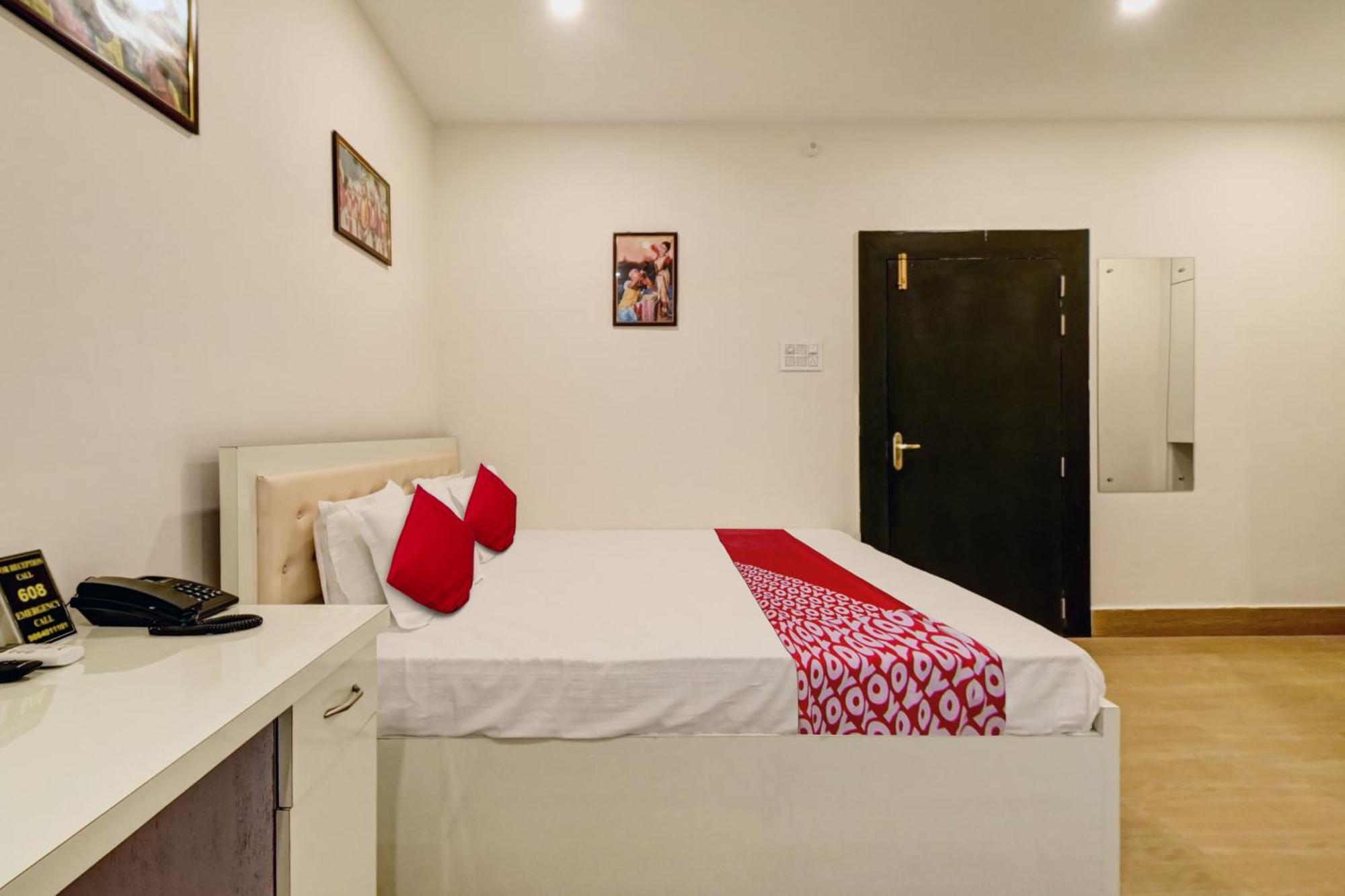 Super Hotel O Axom Inn Barpeta Экстерьер фото